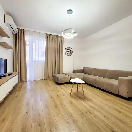 Modern 2br At Zogu I Boulevard - 아파트