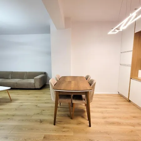 Urban Nest on Boulevard Appartement