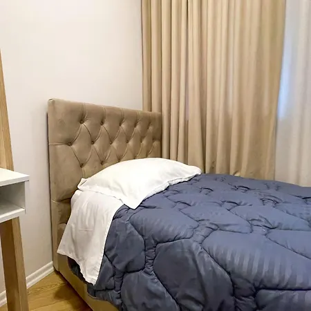 Modern 2br At Zogu I Boulevard - 아파트
