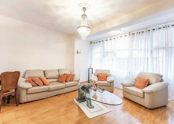 公寓 We Blloku 2br 地拉那
