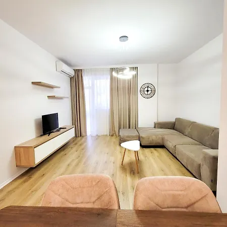 Modern 2br At Zogu I Boulevard - Tirana