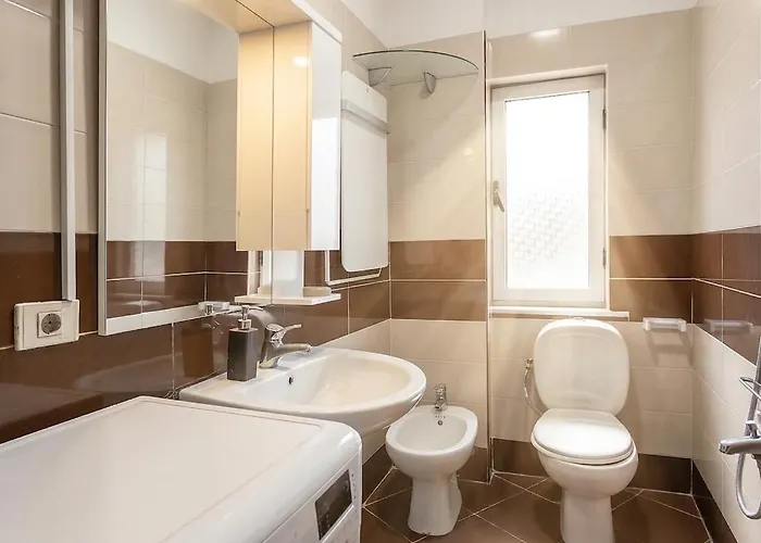 Apartment We Blloku 2br Tirana